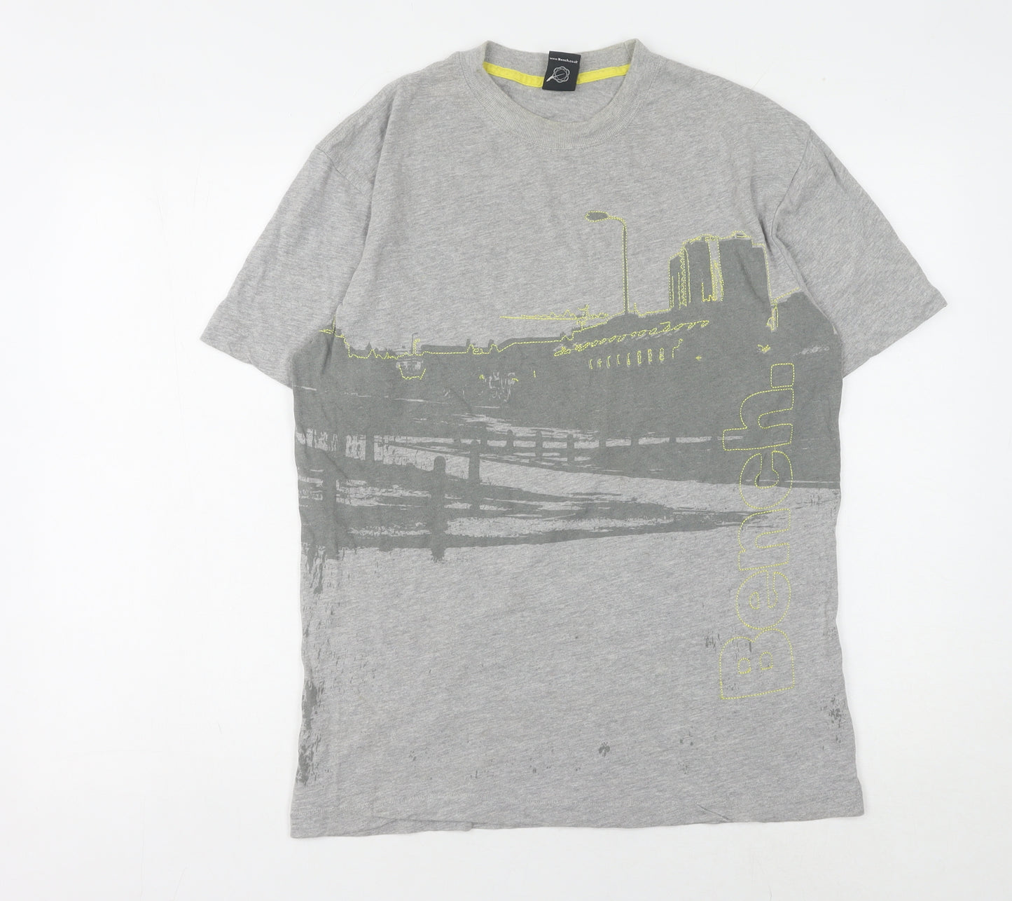 Bench Men's Graphic T-shirt Size M