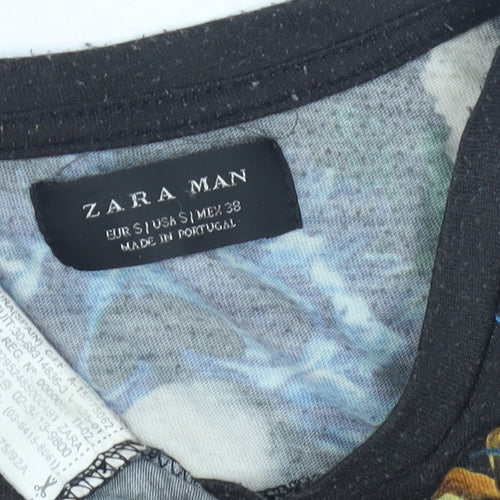 Zara Unisex Black Graphic T-Shirt - Size 10