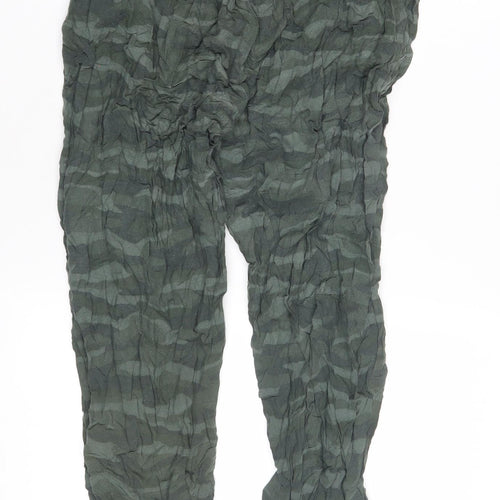 American Eagle Women's Green Camouflage Jogger M