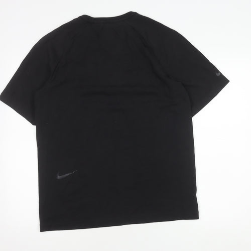 Nike Men's Black Medium Crew Neck T-Shirt