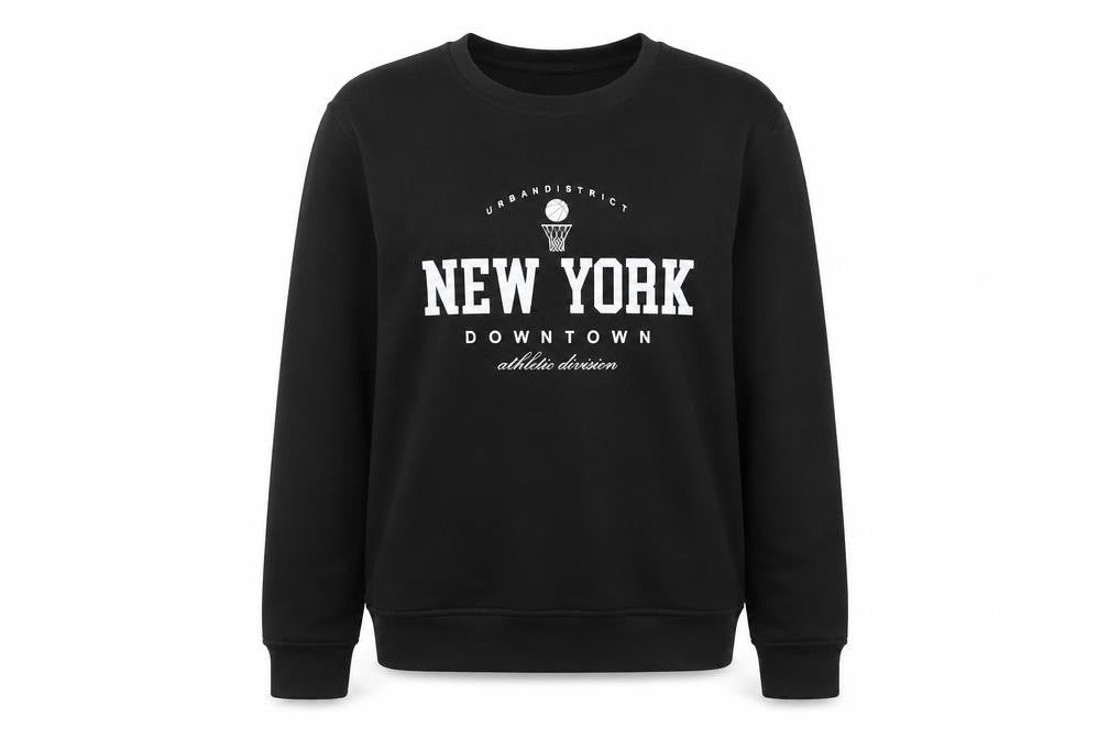Front view of PRETTYLITTLETHING Women’s Black Pullover Sweatshirt Small