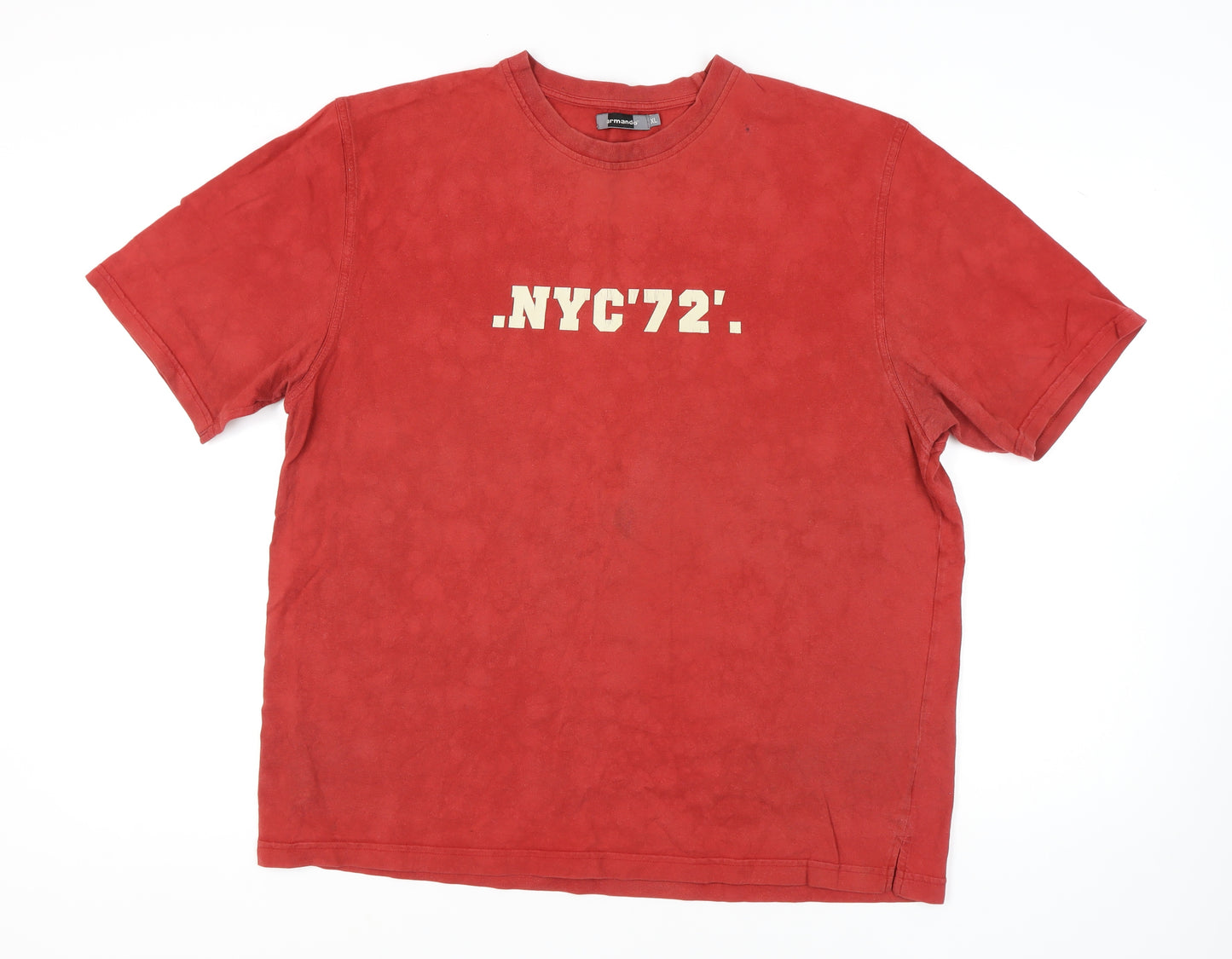 armando Men's XL Red Retro Graphic T-Shirt