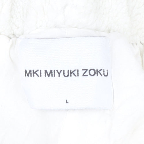 MKI MIYUKI ZOKU Unisex White Acrylic Shorts L