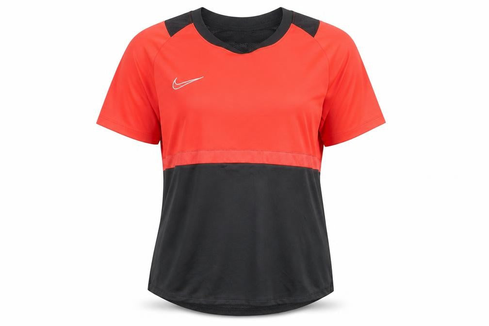 Front view of Nike unisex red black t-shirt l athletic fit
