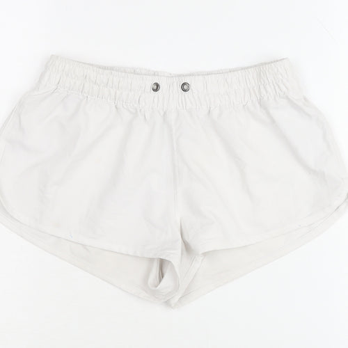 Women's White Athletic Gym Shorts Size 6 for Activewear