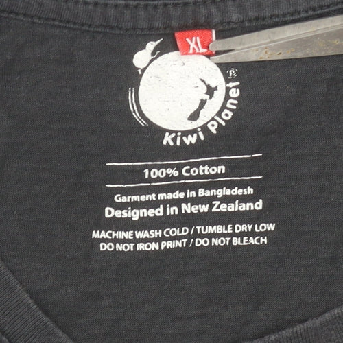 Kiwi Planet Black XL Men’s New Zealand Graphic T-Shirt
