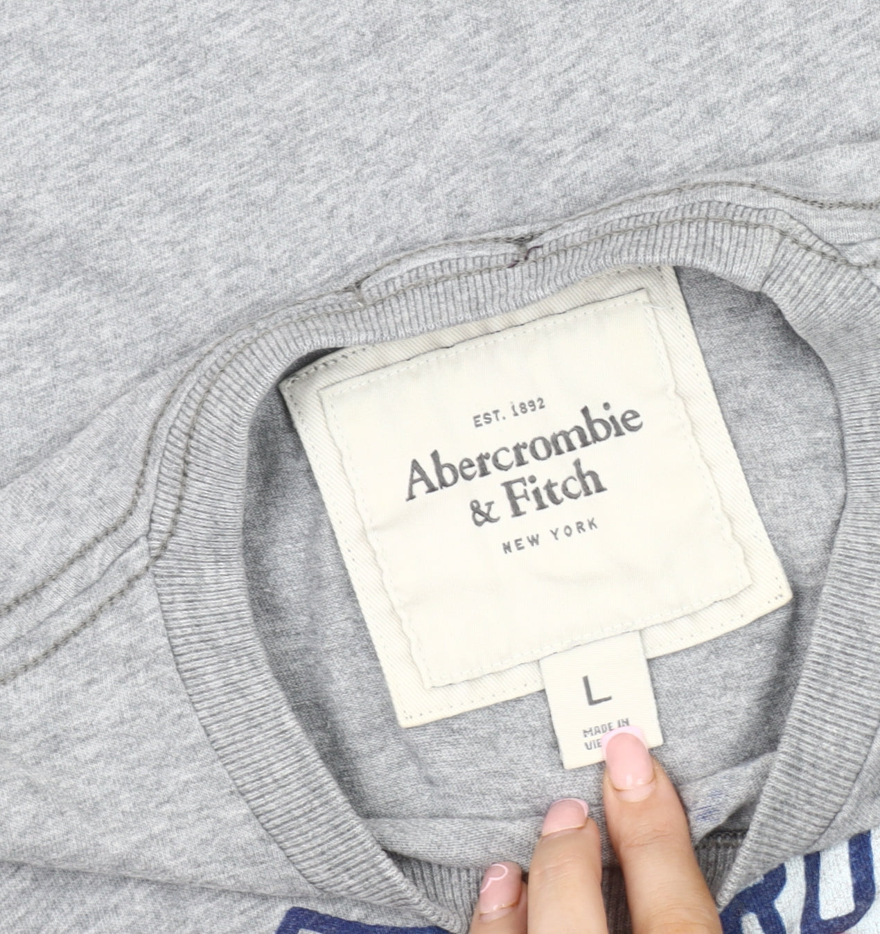 Abercrombie & Fitch Men's Grey Graphic T-Shirt L