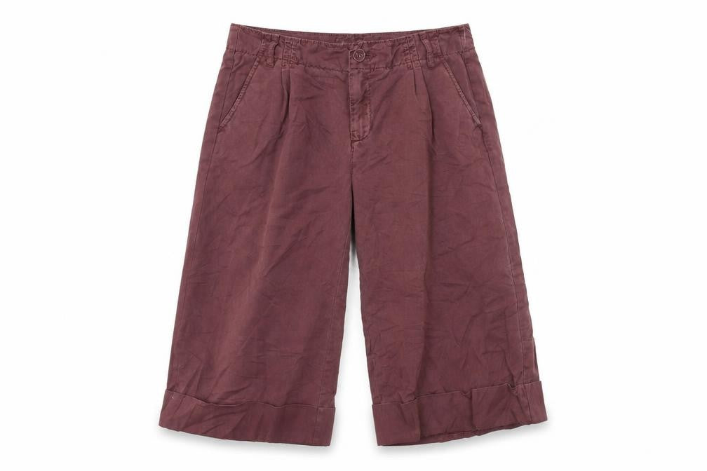 Front view of Old Navy Women's Red Wide-Leg Cropped Trousers, size 6