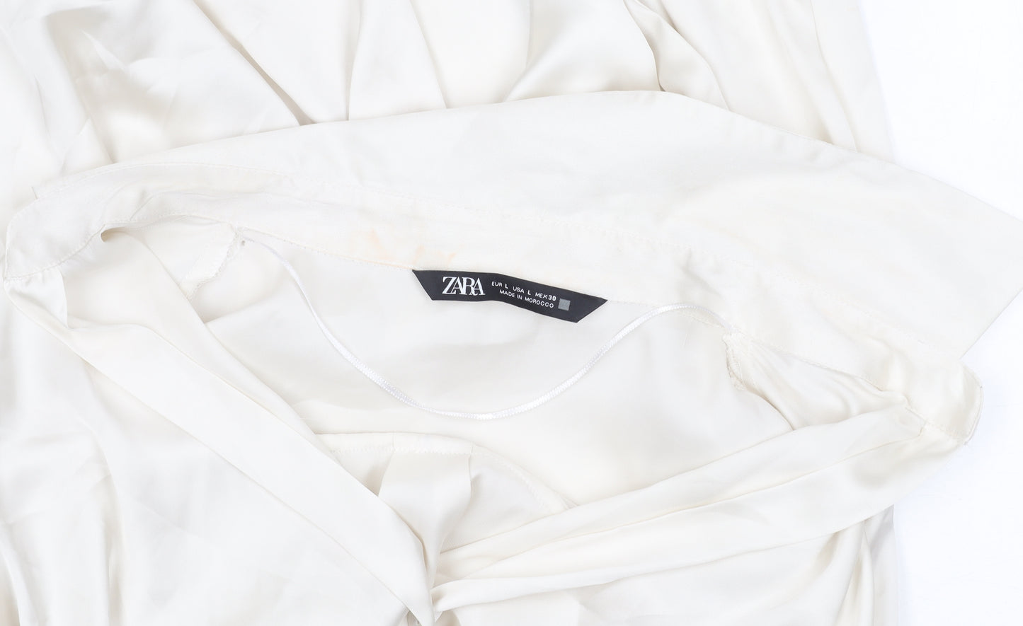 Zara Women's Ivory Button-Up Shirt Size 14