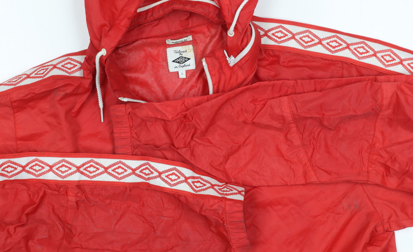 Umbro Men's Red Windbreaker Jacket Size L
