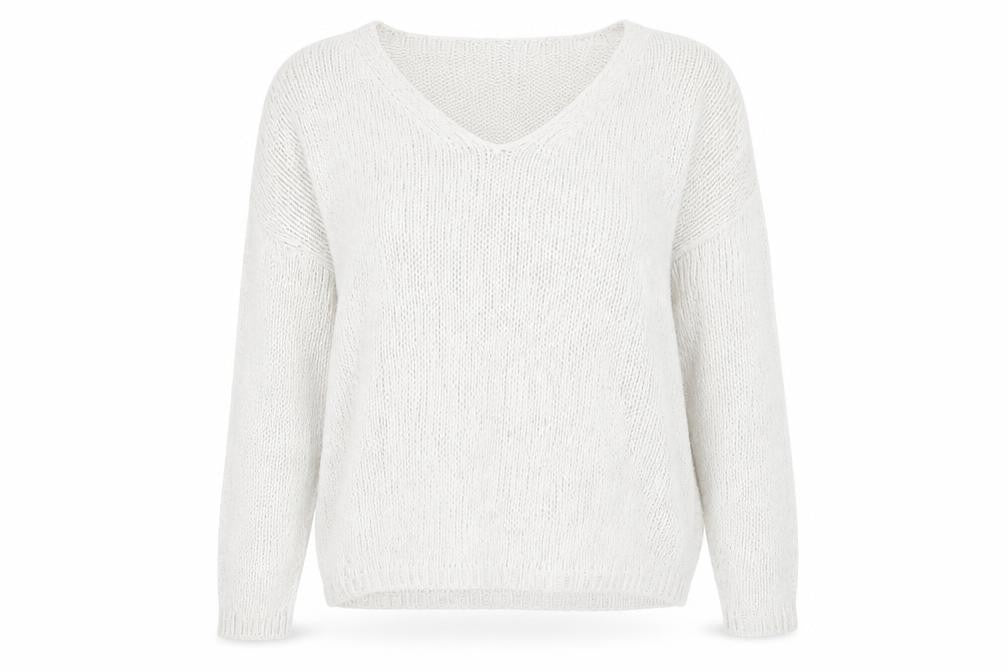 Front view of Zara Women's Beige V-Neck Chunky Knit Pullover -, size M