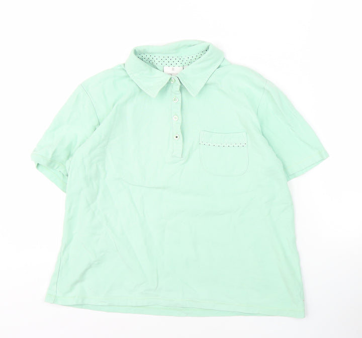 B. Coastline Women's Green Polo Shirt M