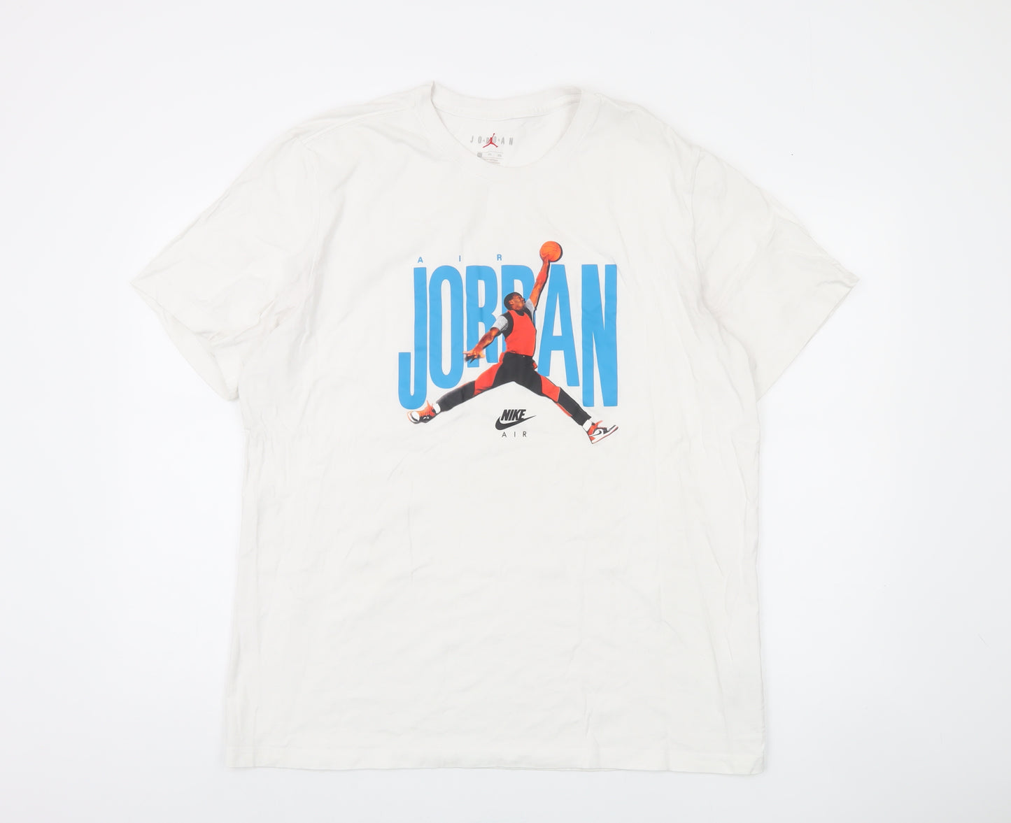 Nike Men’s White XL Sports Graphic T-Shirt
