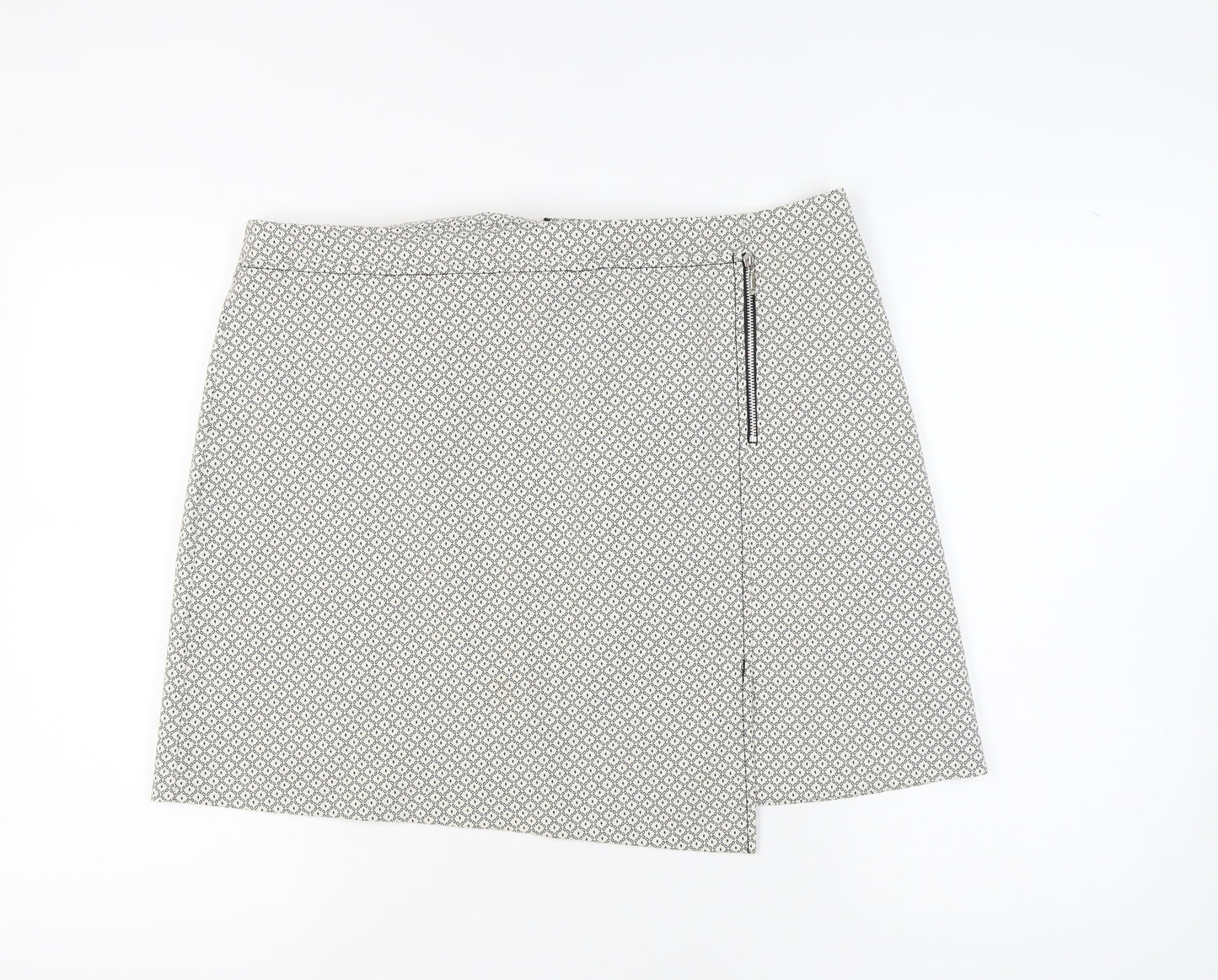 New Look Women's Black White Geometric Knee Skirt Size 18