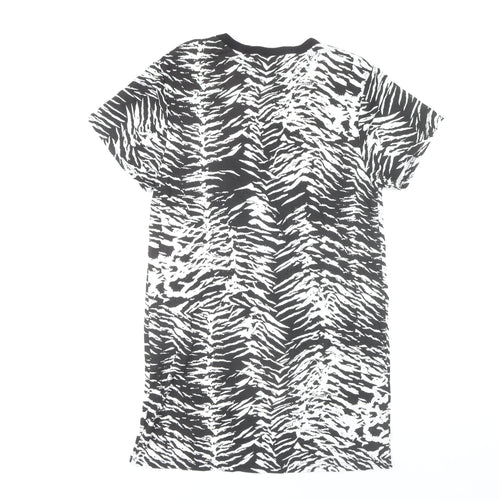 PrettyLittleThing Women's Black Animal Print T-Shirt Dress