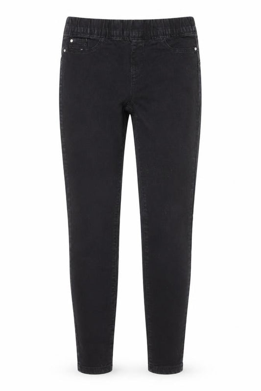 Front view of Primark Women's Black Slim Jegging, size 10