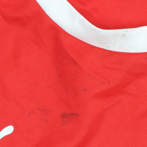 Puma Men's Red Football T-Shirt Medium