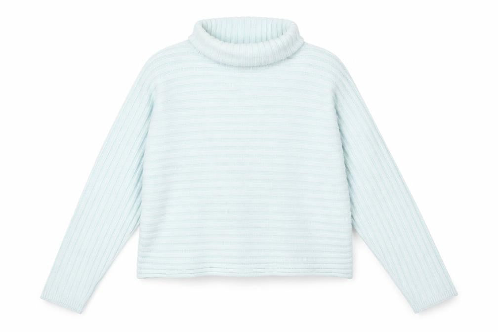 Front view of New Look Women's Blue Roll Neck jumper L