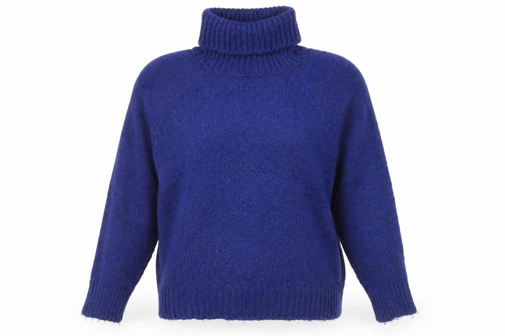 Front view of Boohoo Women's Blue M Roll Neck jumper