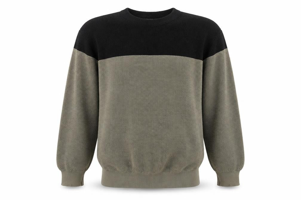 Front view of boohooMAN Men's Grey Waffle-Knit Jumper L