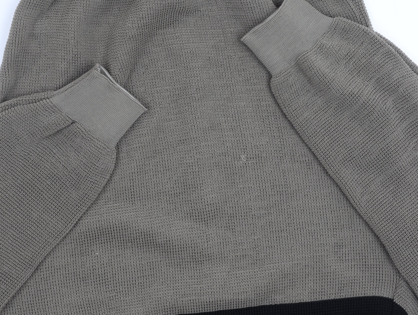 boohooMAN Men's Grey Waffle-Knit Jumper L