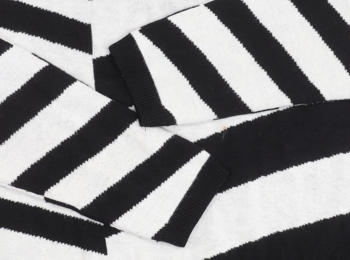 paz torras Men's Black Striped Pullover Jumper M