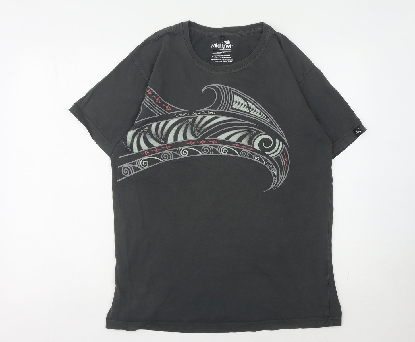 Wild Kiwi Men's Black Tribal Graphic T-Shirt L