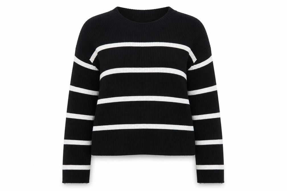 Front view of New Look Women's Black Striped jumper L