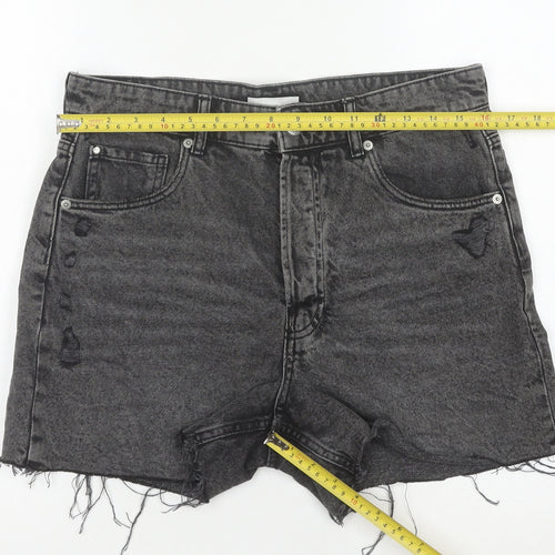 H&M Women's Black Denim Cut-Off Shorts Size 12