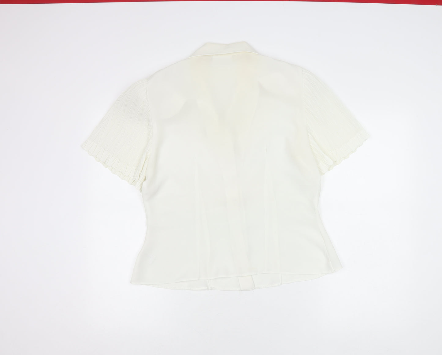 Richards Women’s Ivory Short Sleeve Collared Button Blouse Size 14