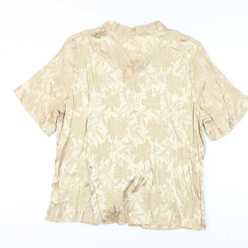 Marks and Spencer Women’s Beige Floral Button-Up Shirt Size 20