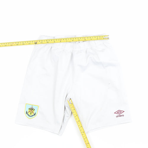 Umbro Boys White Football Shorts Burnley FC Crest Size 158 YXL