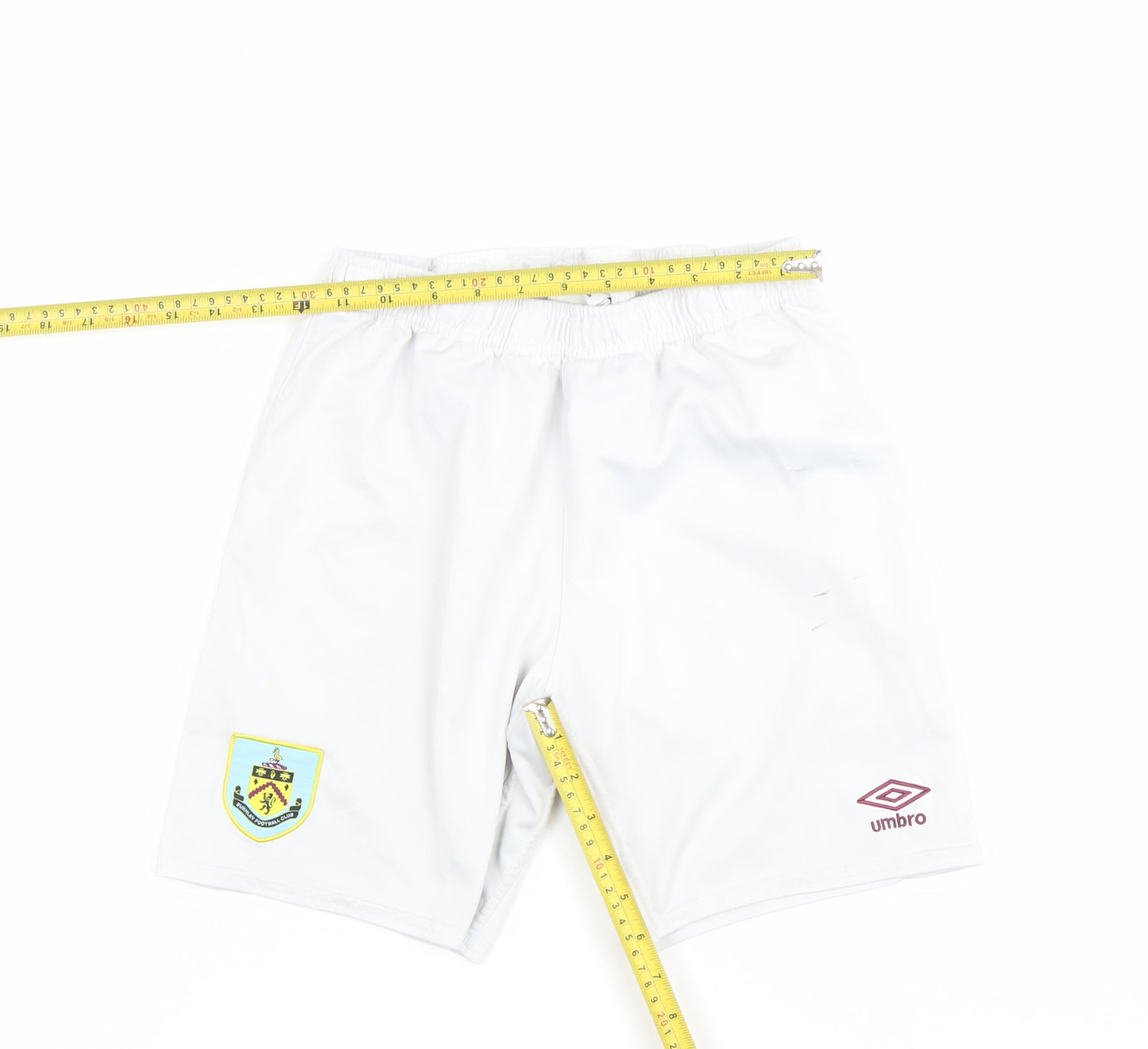 Umbro Boys White Football Shorts Burnley FC Crest Size 158 YXL