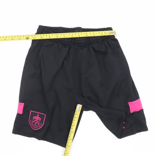 Umbro Boys Black Football Shorts Size 158cm Athletic Lightweight
