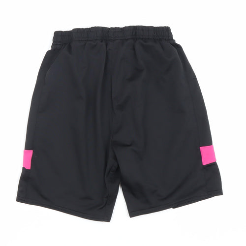 Umbro Boys Black Football Shorts Size 158cm Athletic Lightweight
