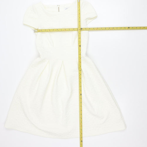 Closet London Women’s White Size 8 Fit & Flare Knee Length Dress
