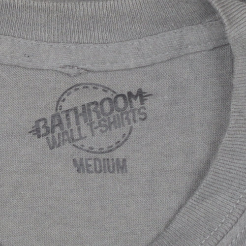 Bathroom Wall T-Shirts Men's Grey Graphic Print Crew Neck Tee M