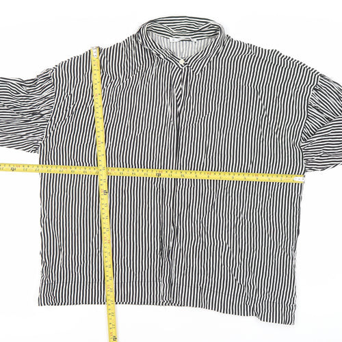 Pull&Bear Women’s Black Striped Button-Up Shirt M Long Sleeve