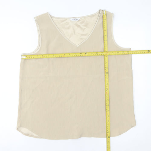 Berkertex Women’s Beige Size 16 V-Neck Sleeveless Tank Top