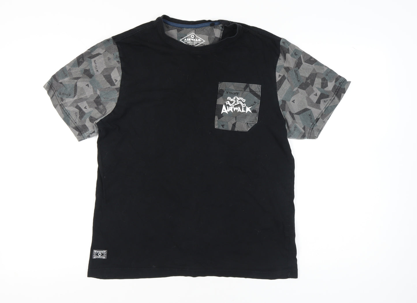 Airwalk Men's Black Camouflage Sleeve Pocket T-Shirt Size L