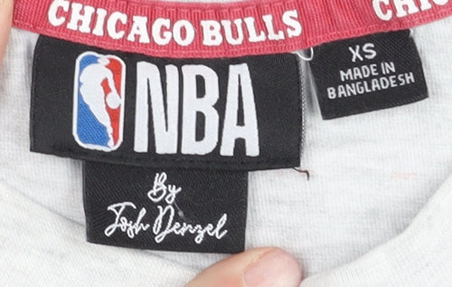 NBA Chicago Bulls Unisex Grey XS T-Shirt Crew Neck Short Sleeve