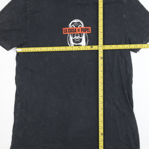 Netflix La Casa De Papel Men’s Black Small Graphic Print T-Shirt