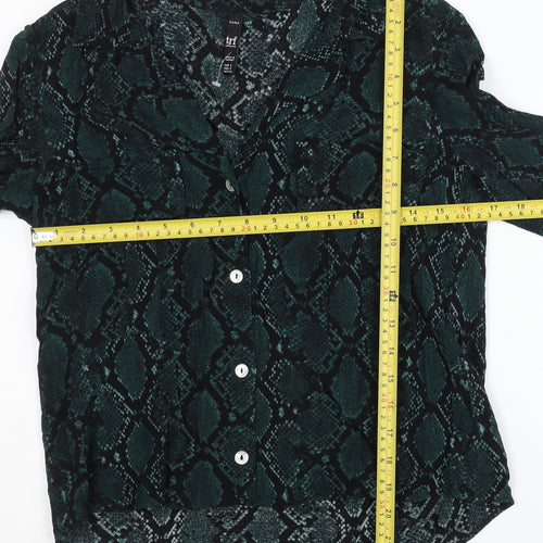 Zara Women Green Animal Print Button-Up Shirt Size 8 Short Sleeve