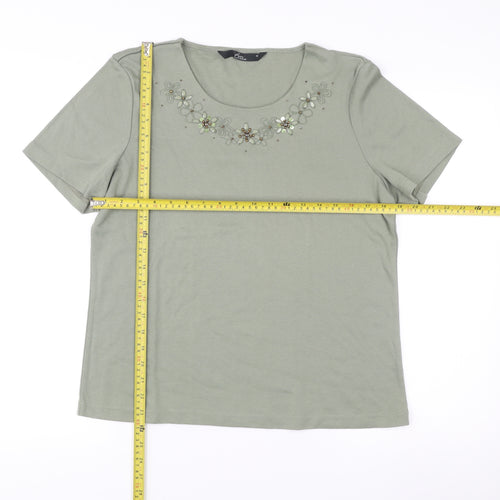 Bm Casual Women’s Green Embroidered Short Sleeve T-Shirt M
