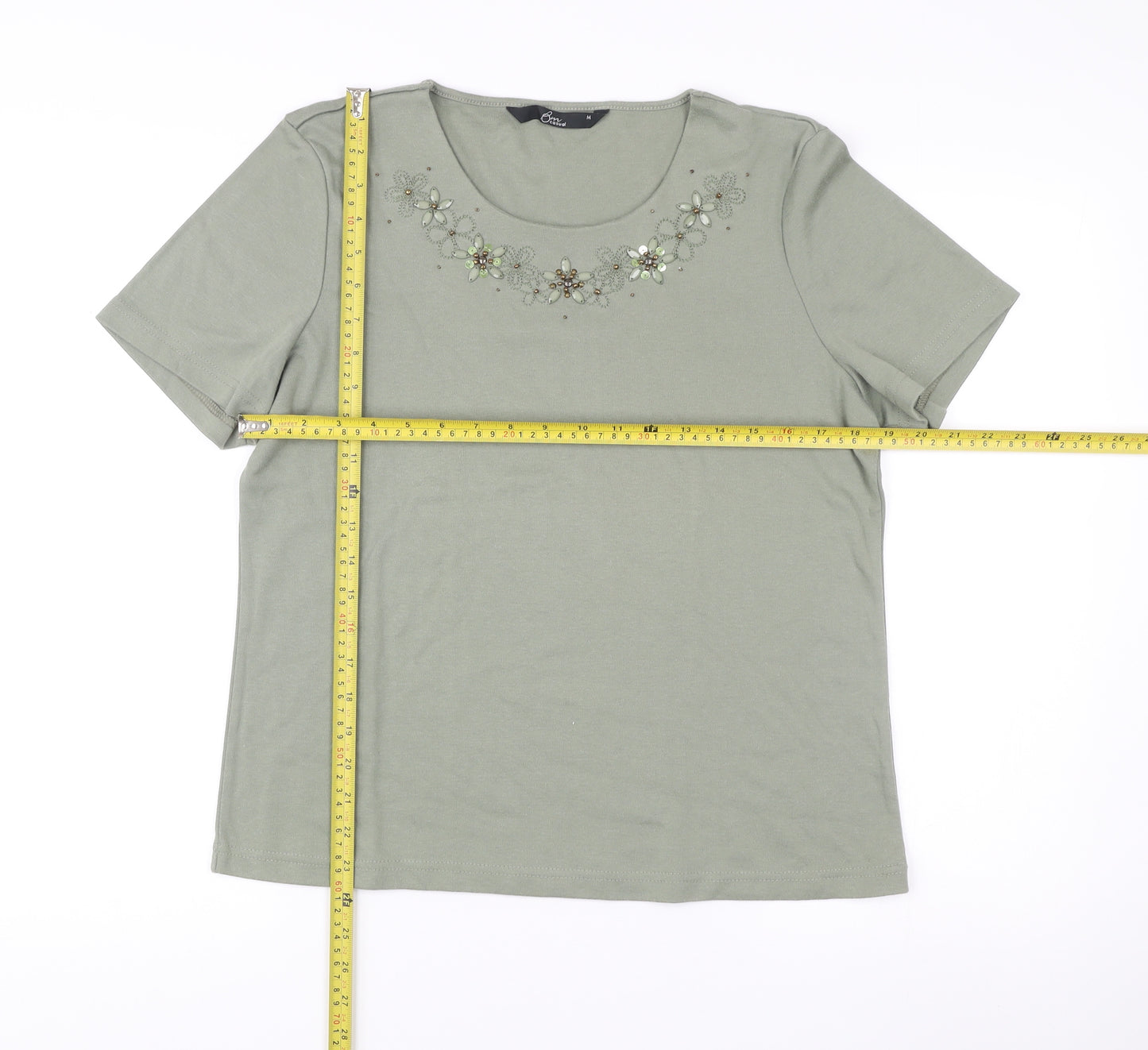 Bm Casual Women’s Green Embroidered Short Sleeve T-Shirt M