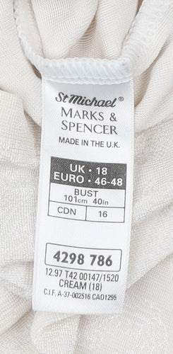 Marks and Spencer Women’s Ivory Paisley Scoop Neck T-Shirt UK 18