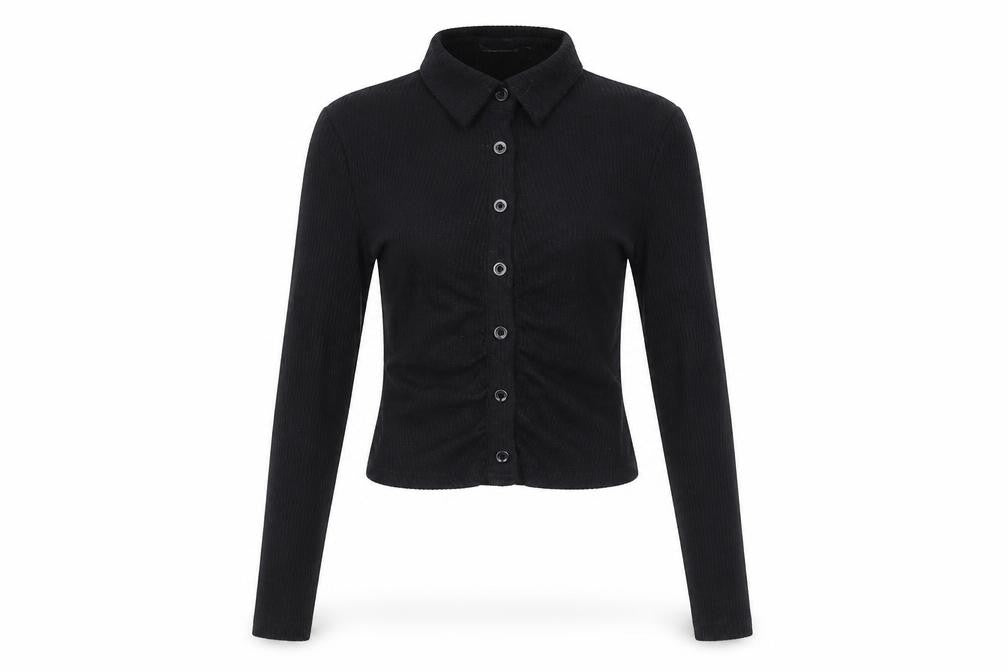 Front view of PRETTYLITTLETHING Women’s Black Cropped Button-Up Shirt, size UK 8