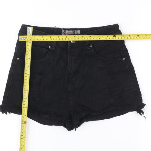 Boohoo Women Black Size 8 High Rise Cut-Off Denim Shorts