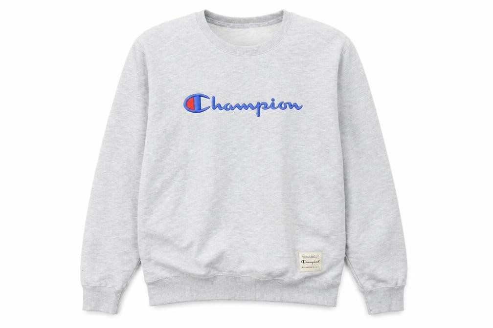 Front view of Champion men’s grey xl pullover sweatshirt crew neck logo jumper