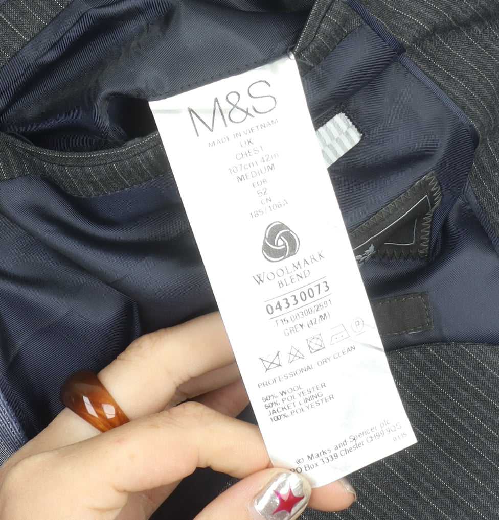Marks and Spencer Men’s Grey Pinstripe Blazer Jacket 42in Chest Regular Fit